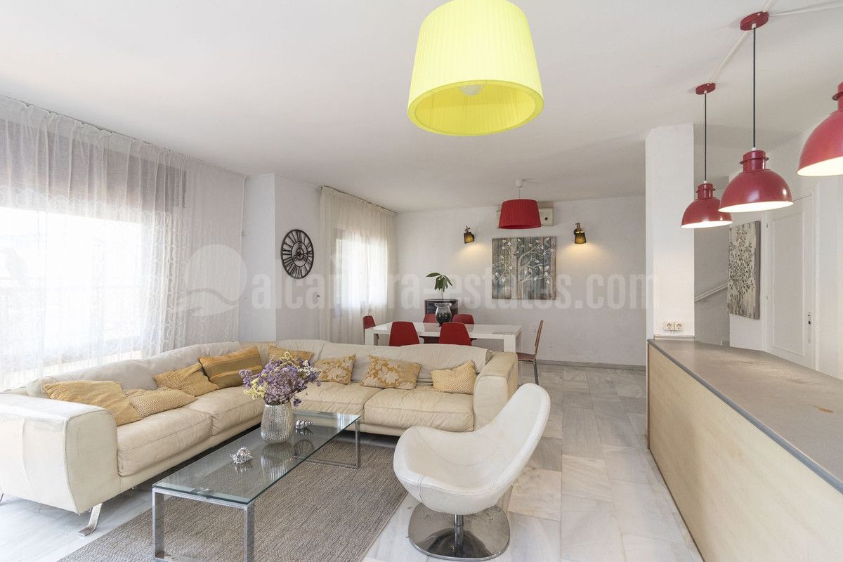 Villa in El Rosario, Marbella