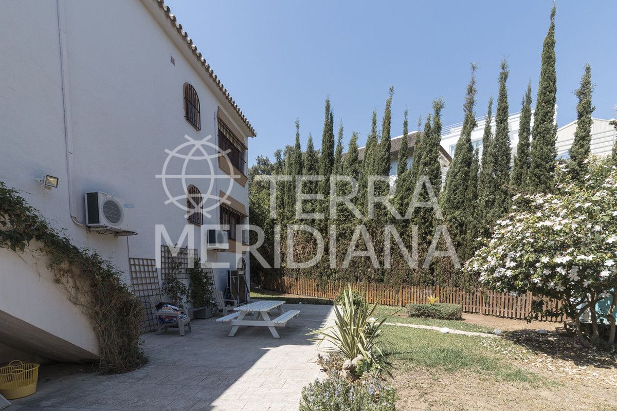 Villa in El Rosario, Marbella