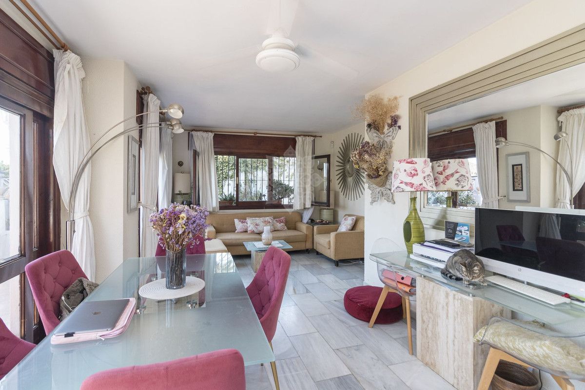 Villa in El Rosario, Marbella