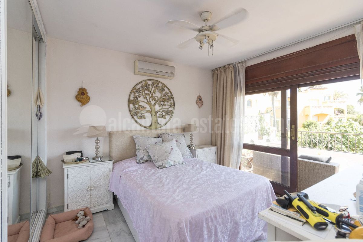 Villa in El Rosario, Marbella