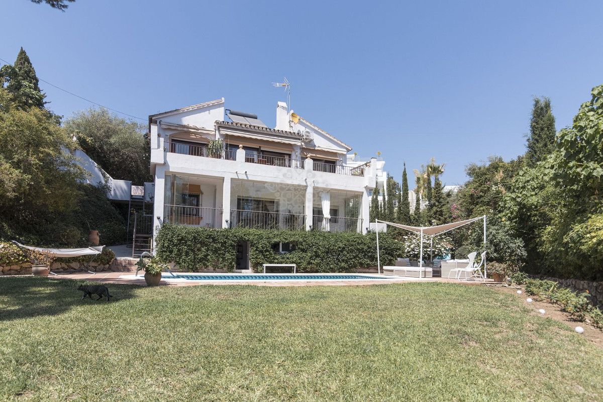 Villa in El Rosario, Marbella