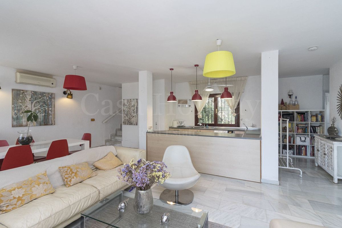 Villa en El Rosario, Marbella