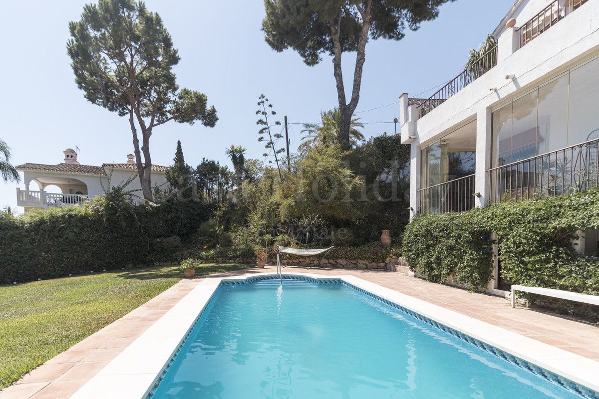 Villa en El Rosario, Marbella