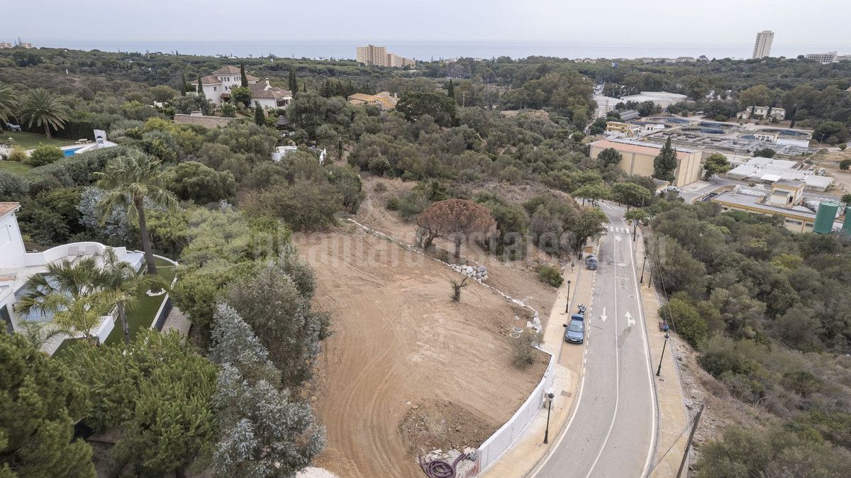 Plot in Elviria, Marbella