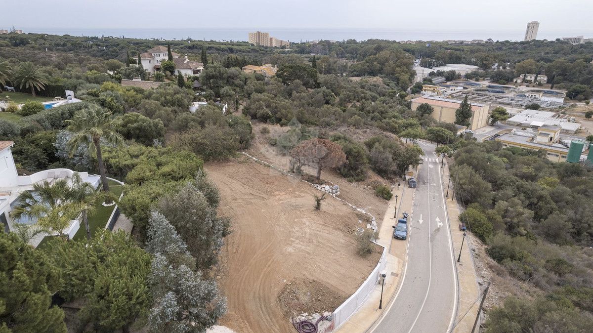 Plot in Elviria, Marbella
