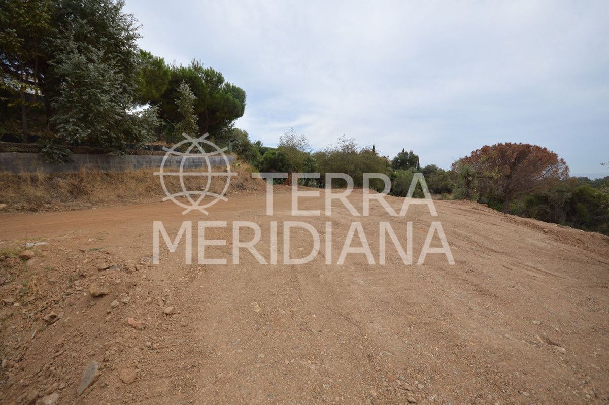 Plot in Elviria, Marbella