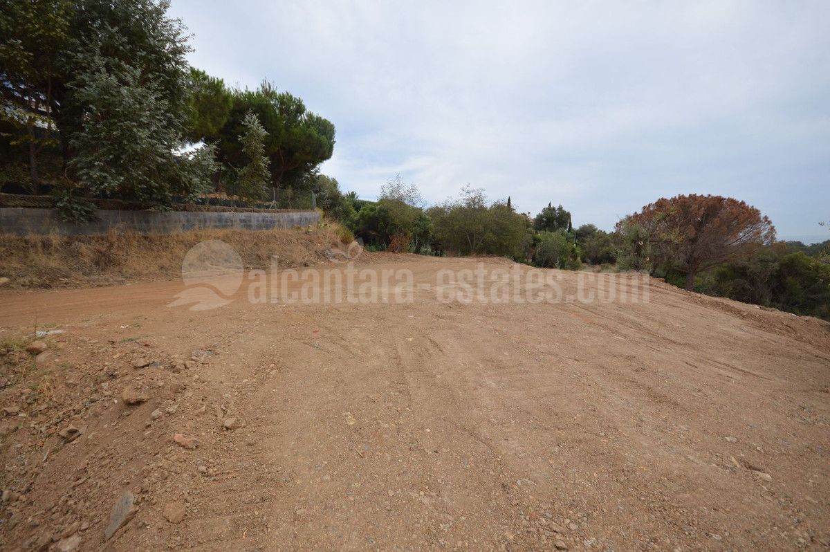 Plot in Elviria, Marbella