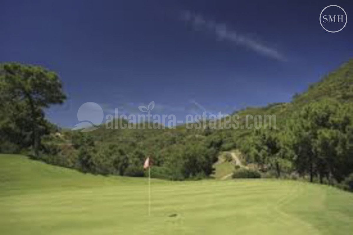 Plot in Benahavis