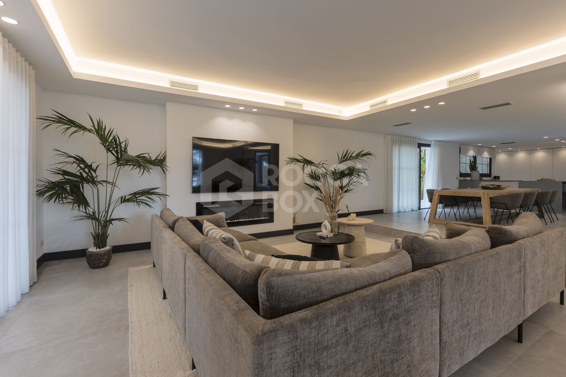 Villa for sale in Marbella City, Marbella (All)