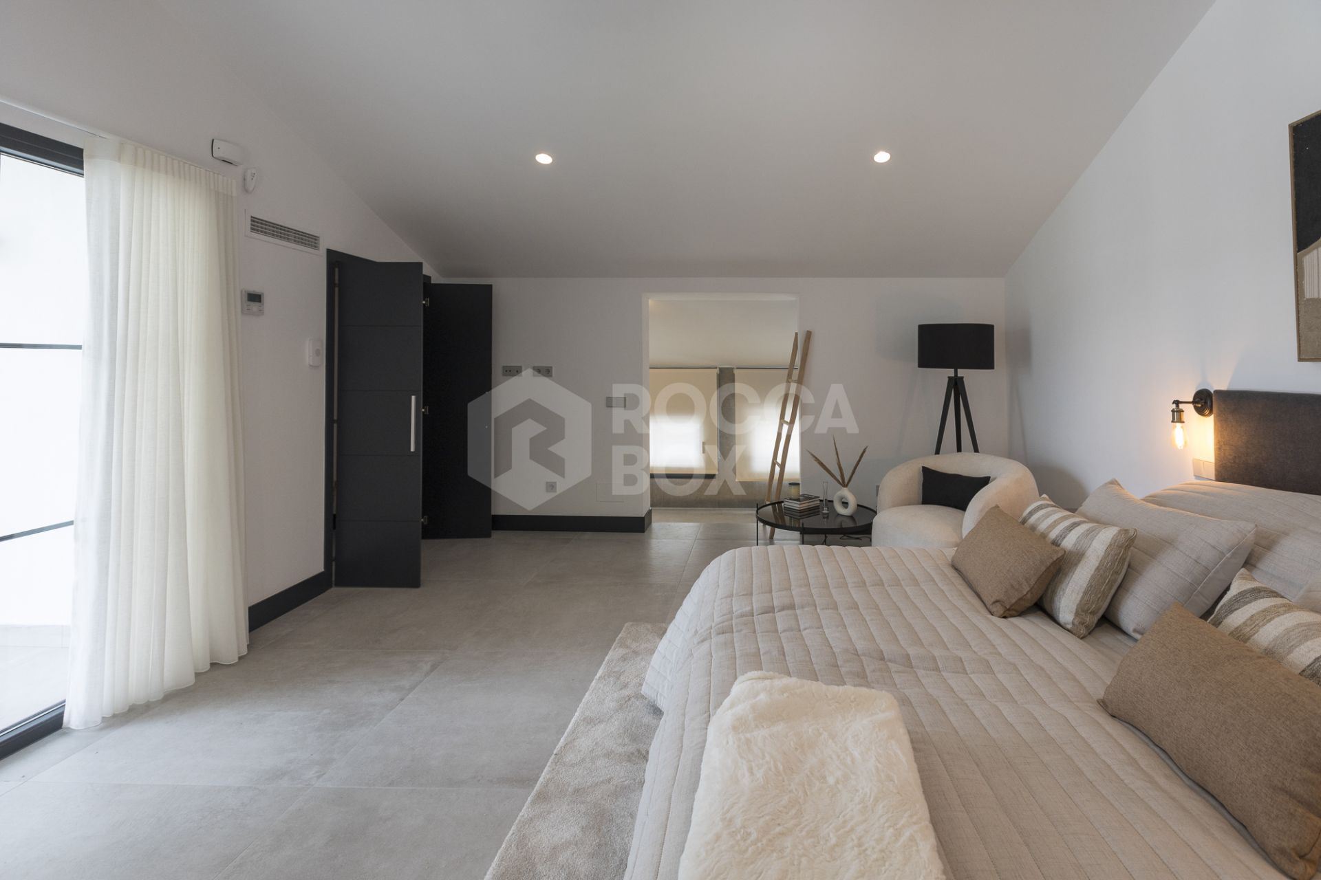 Villa for sale in Marbella City, Marbella (All)