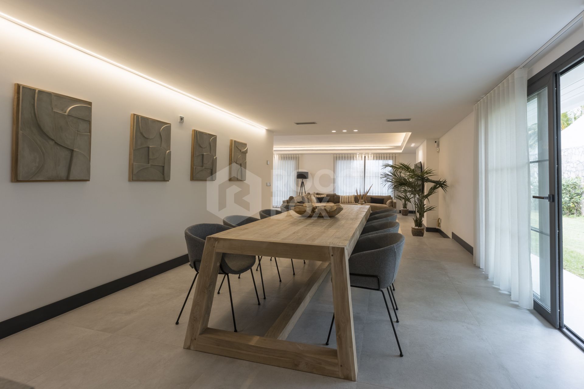 Villa for sale in Marbella City, Marbella (All)