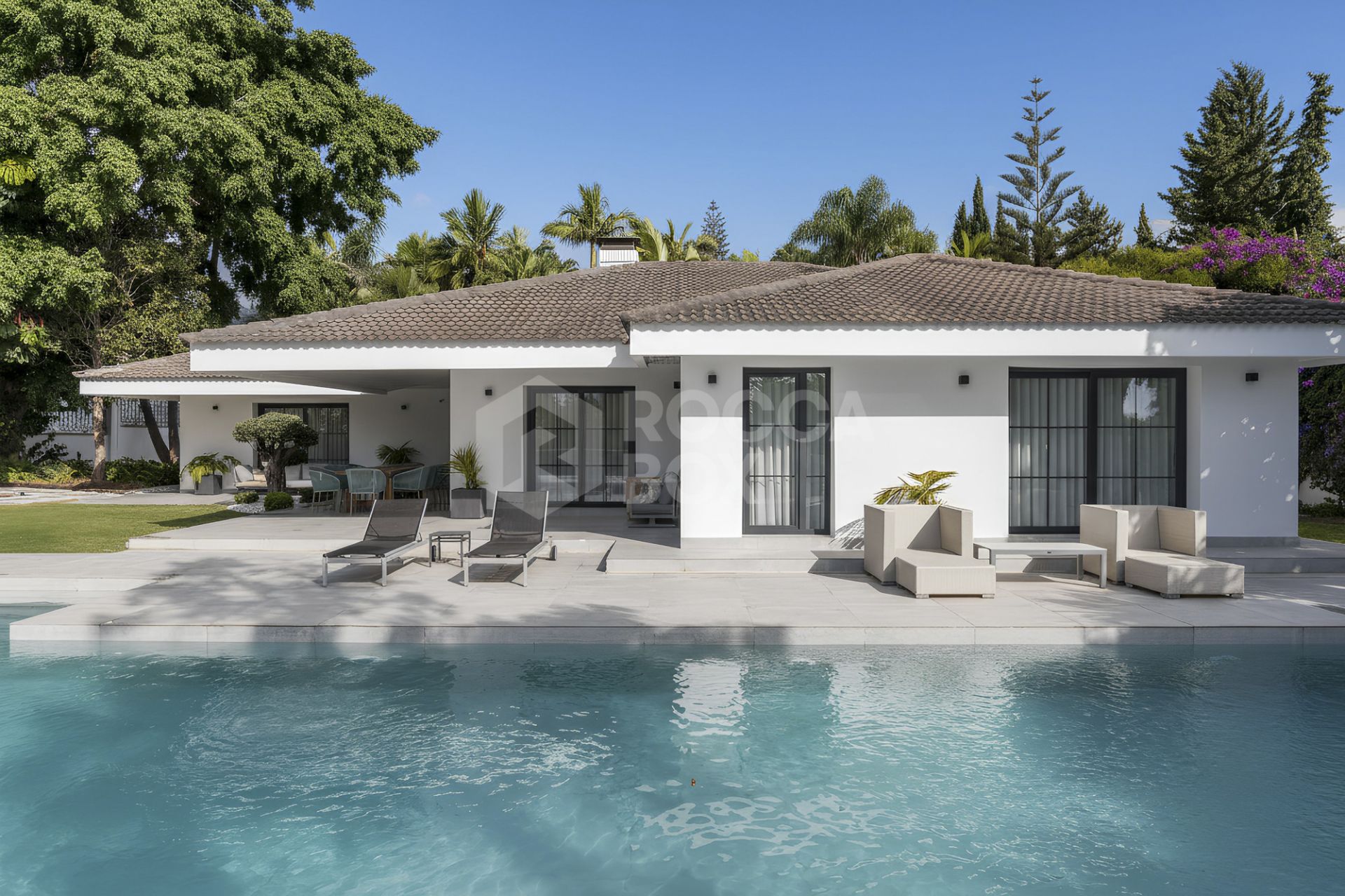 Villa for sale in Marbella City, Marbella (All)