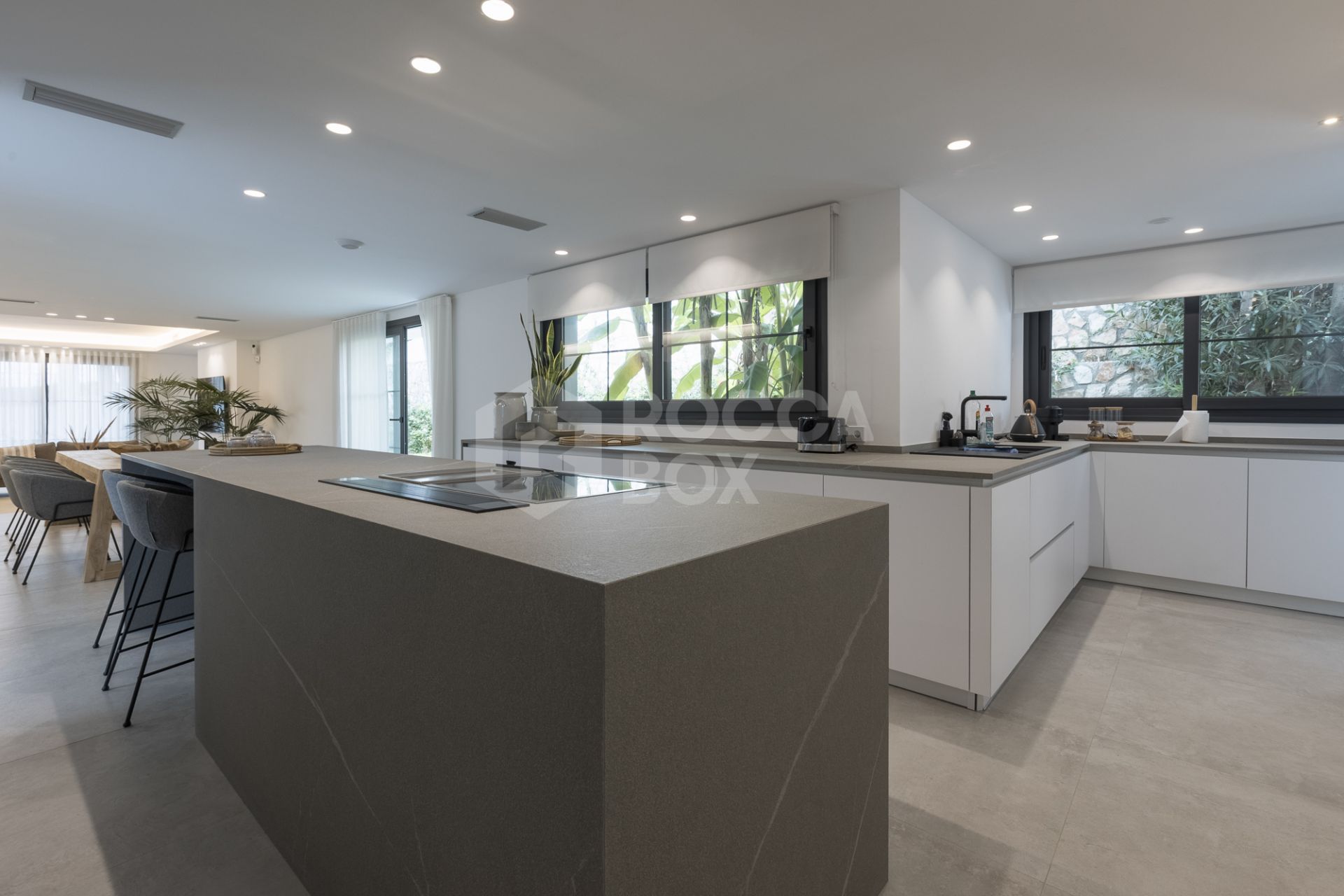 Villa for sale in Marbella City, Marbella (All)