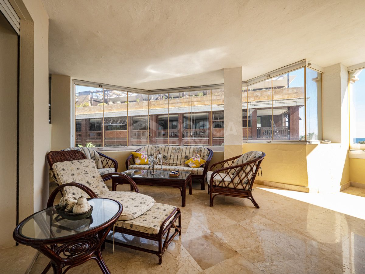 Apartment for sale in Puerto Banus, Marbella (All)