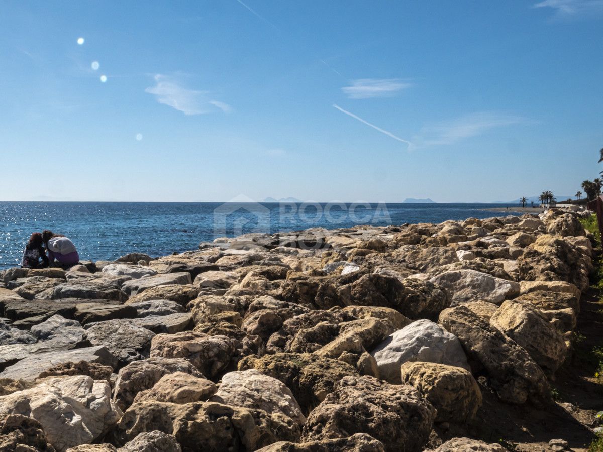 Apartment for sale in Puerto Banus, Marbella (All)