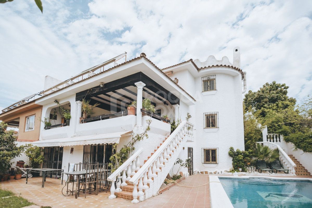 Villa for sale in Marbella City, Marbella (All)