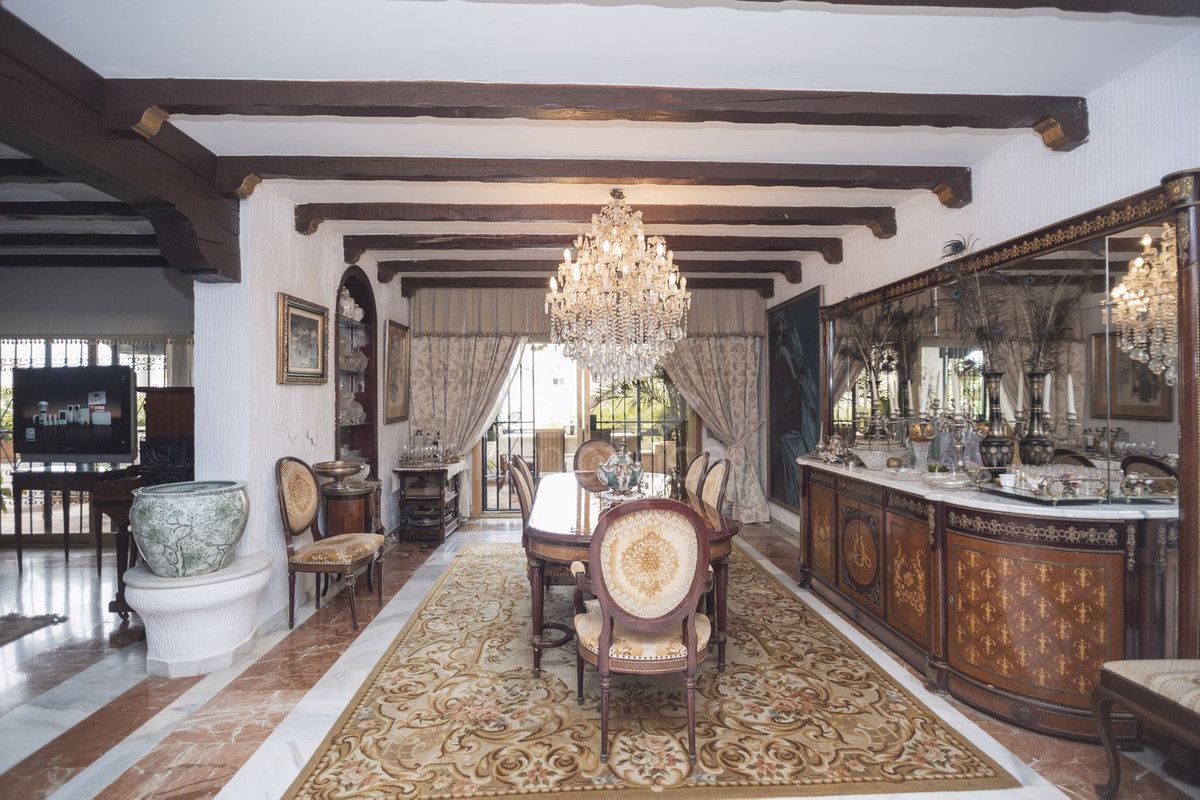 Villa in Marbella, Marbella