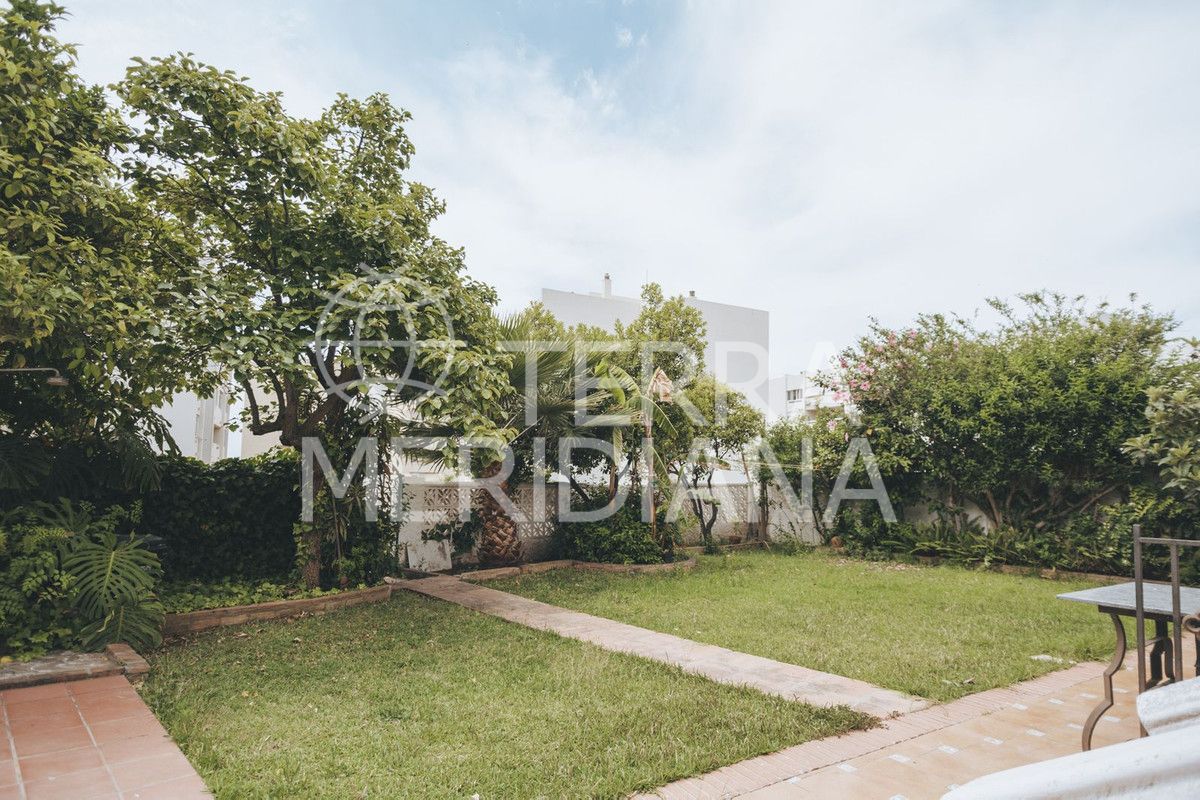 Villa in Marbella, Marbella