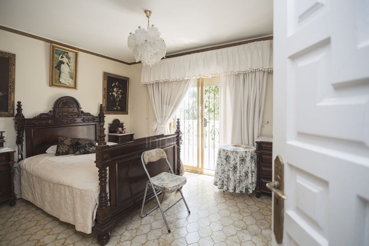 Villa in Marbella, Marbella