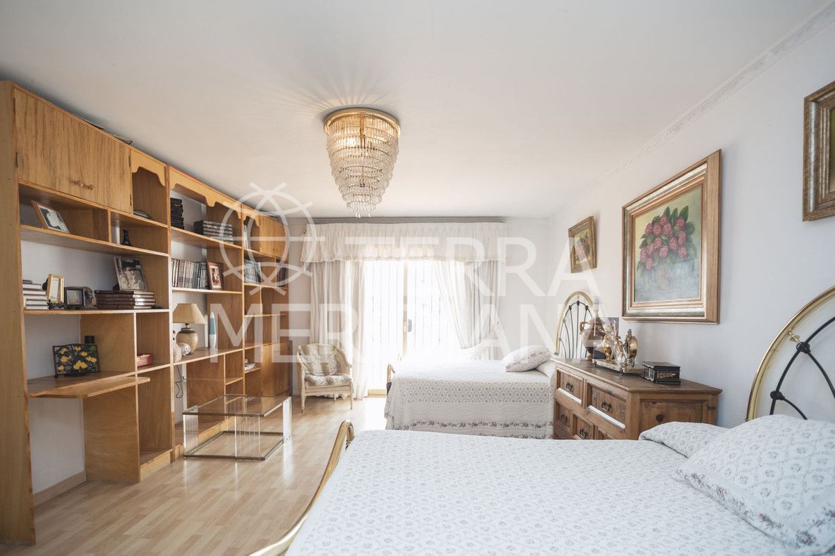 Villa in Marbella, Marbella