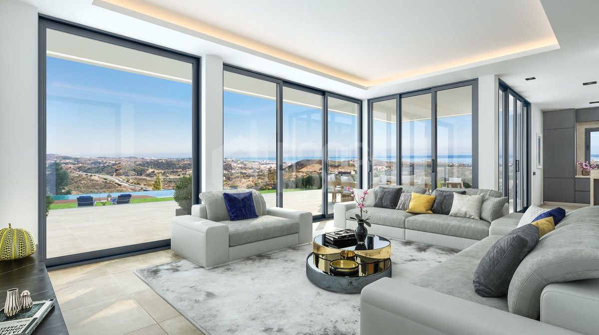 Villa for sale in Calanova Golf, Mijas Costa