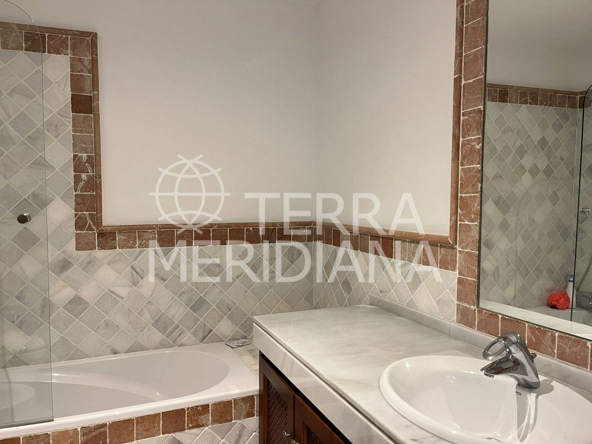 Apartment in Marbella Golden Mile, Marbella