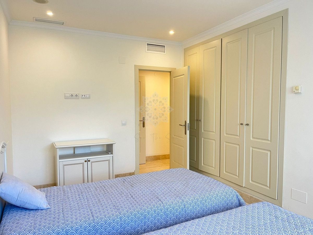 Apartment in Marbella Golden Mile, Marbella