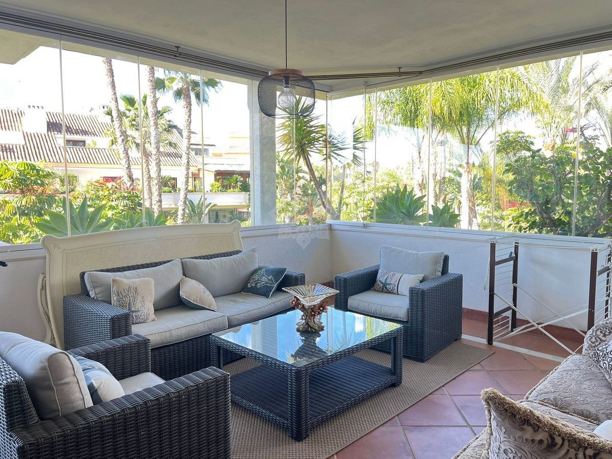 Apartment in Marbella Golden Mile, Marbella