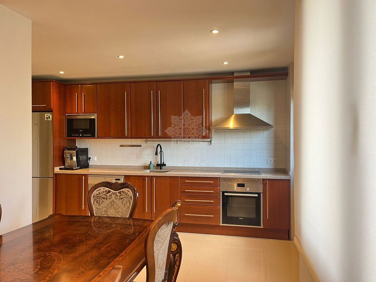 Apartment in Marbella Golden Mile, Marbella