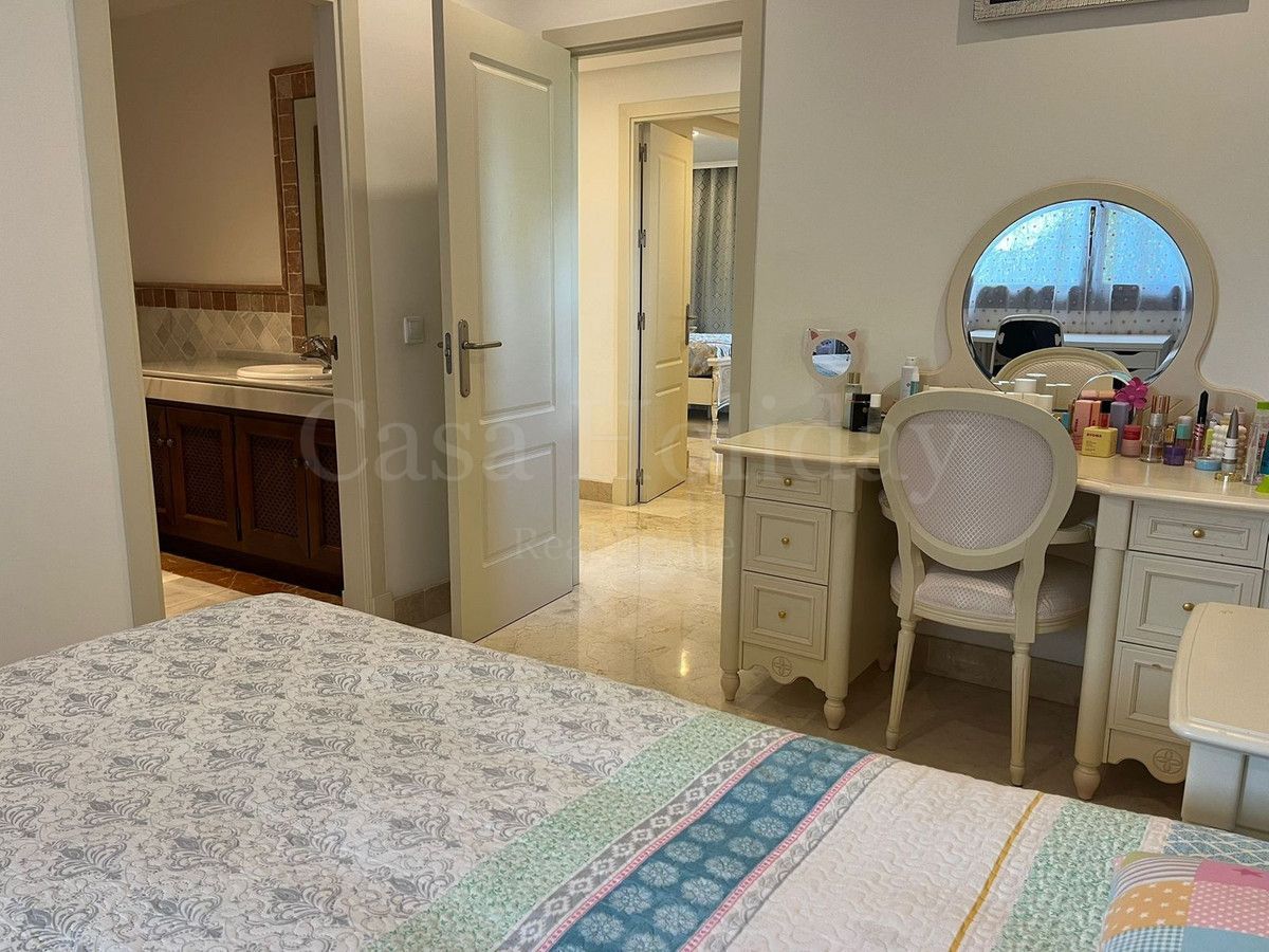 Apartment in Marbella Golden Mile, Marbella