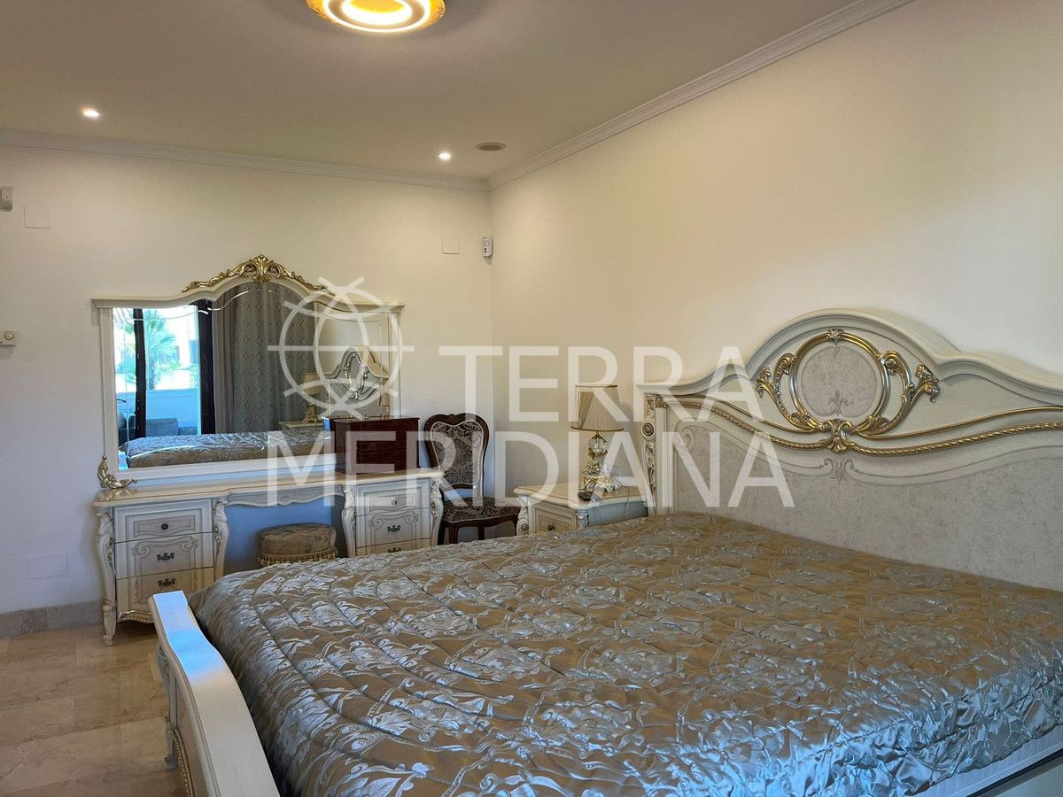 Apartment in Marbella Golden Mile, Marbella