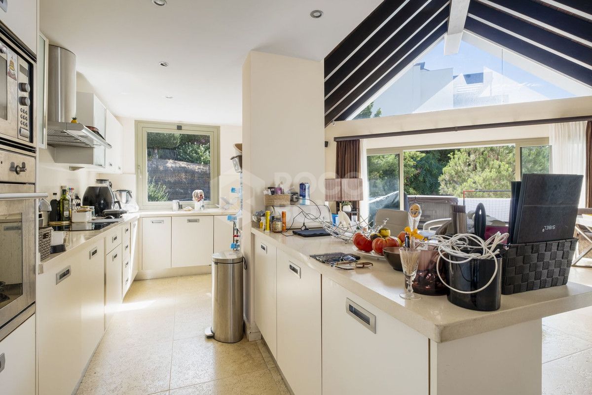 Apartment for sale in Los Flamingos, Benahavis