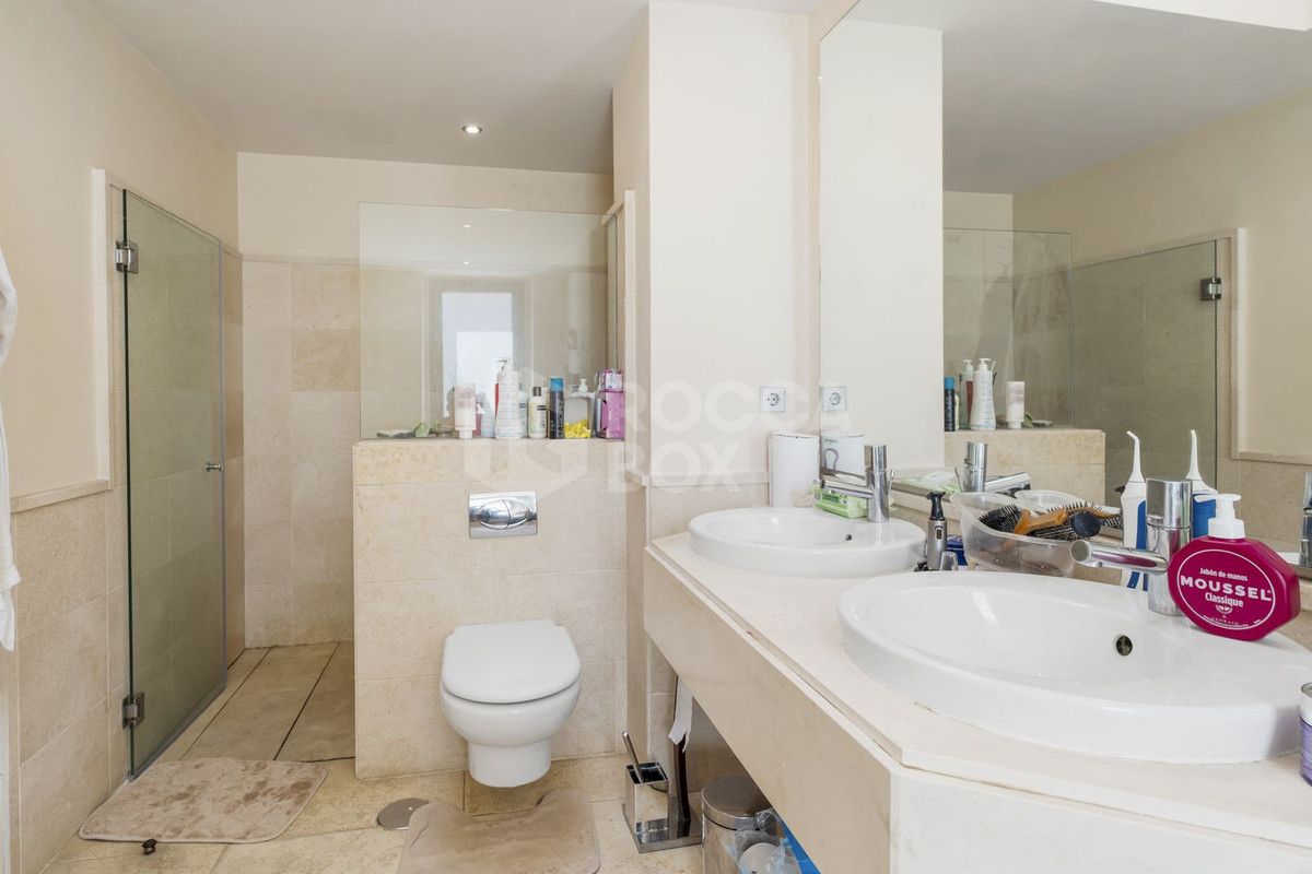 Apartment for sale in Los Flamingos, Benahavis