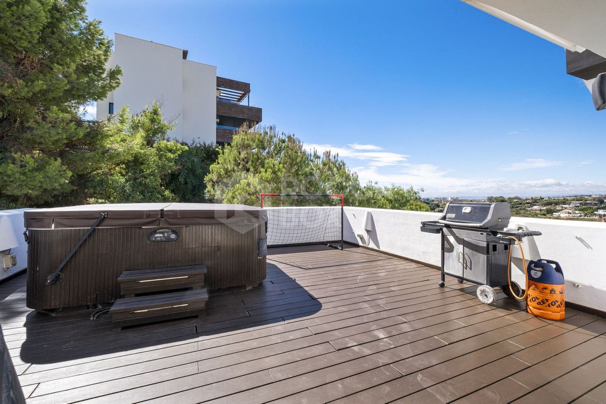 Apartment for sale in Los Flamingos, Benahavis