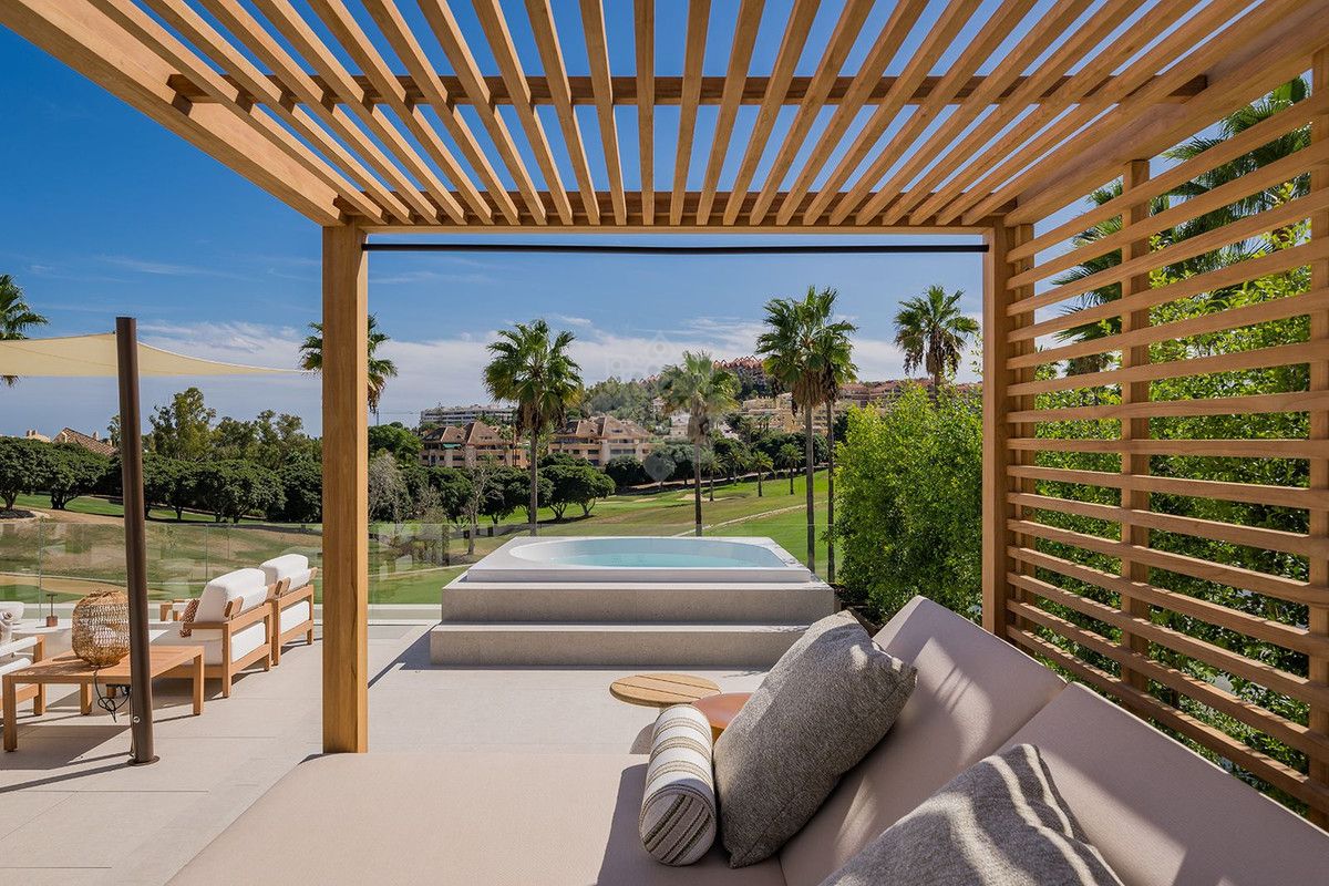 Villa in Nueva Andalucia, Marbella