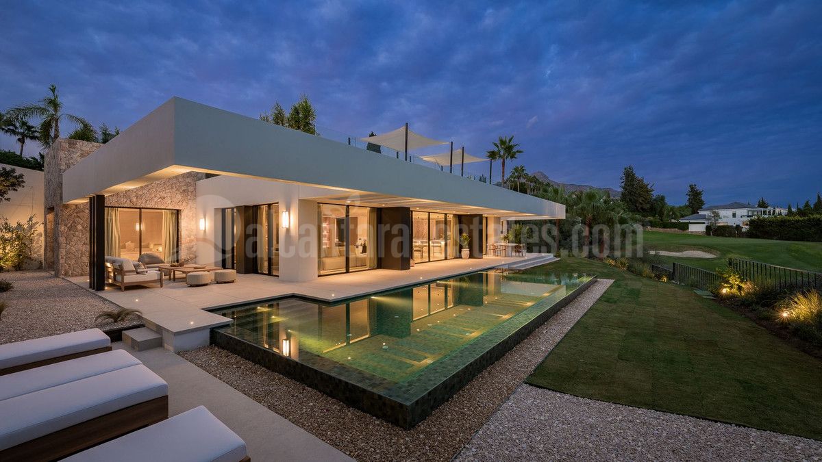 Villa in Nueva Andalucia, Marbella