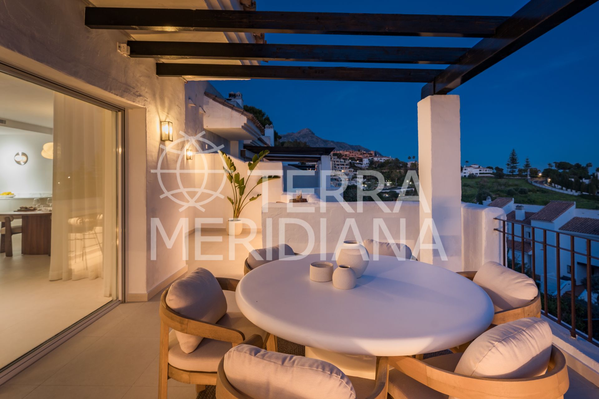 Duplex Penthouse in Los Naranjos Golf, Marbella
