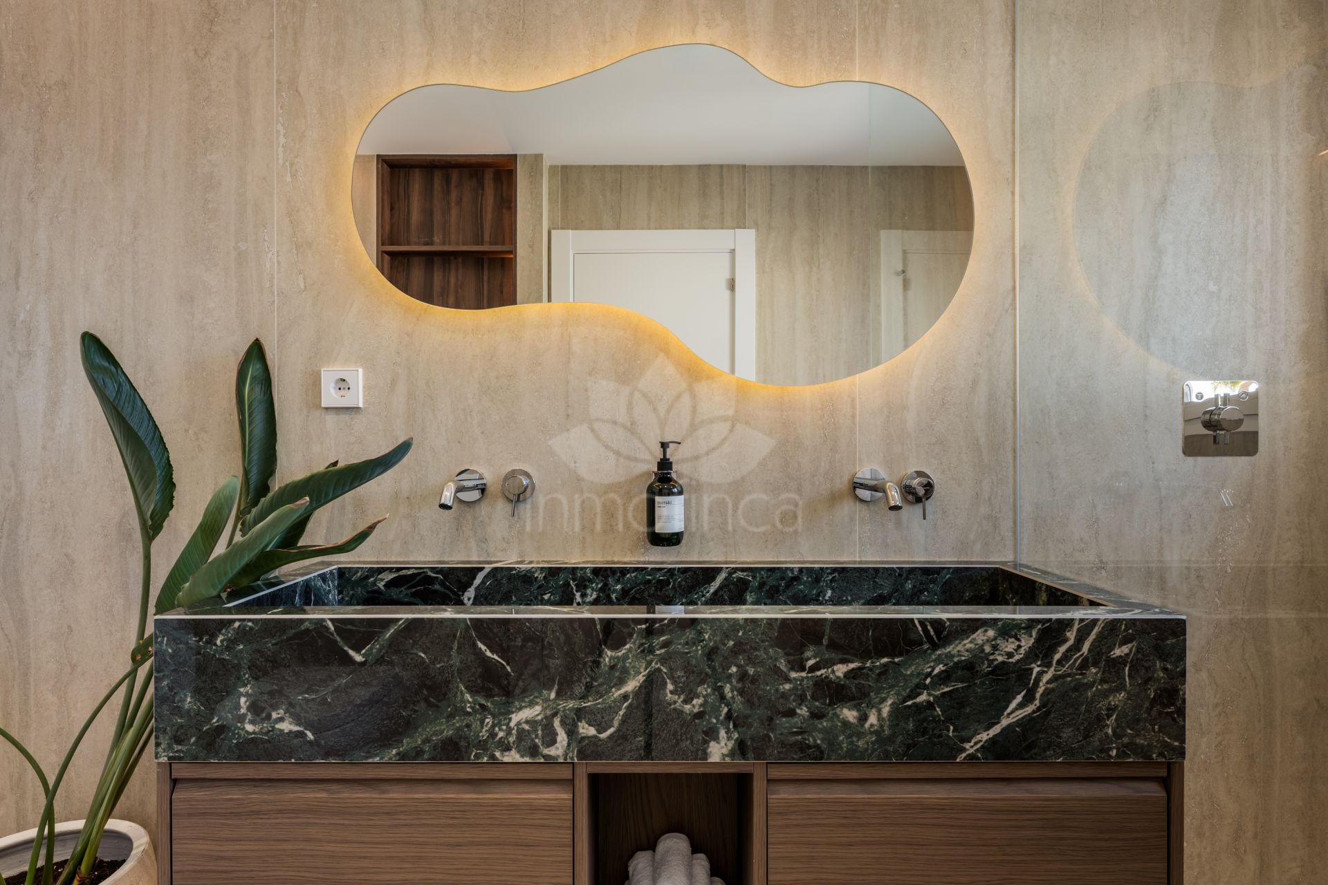 Atico Duplex en Los Naranjos Golf, Marbella