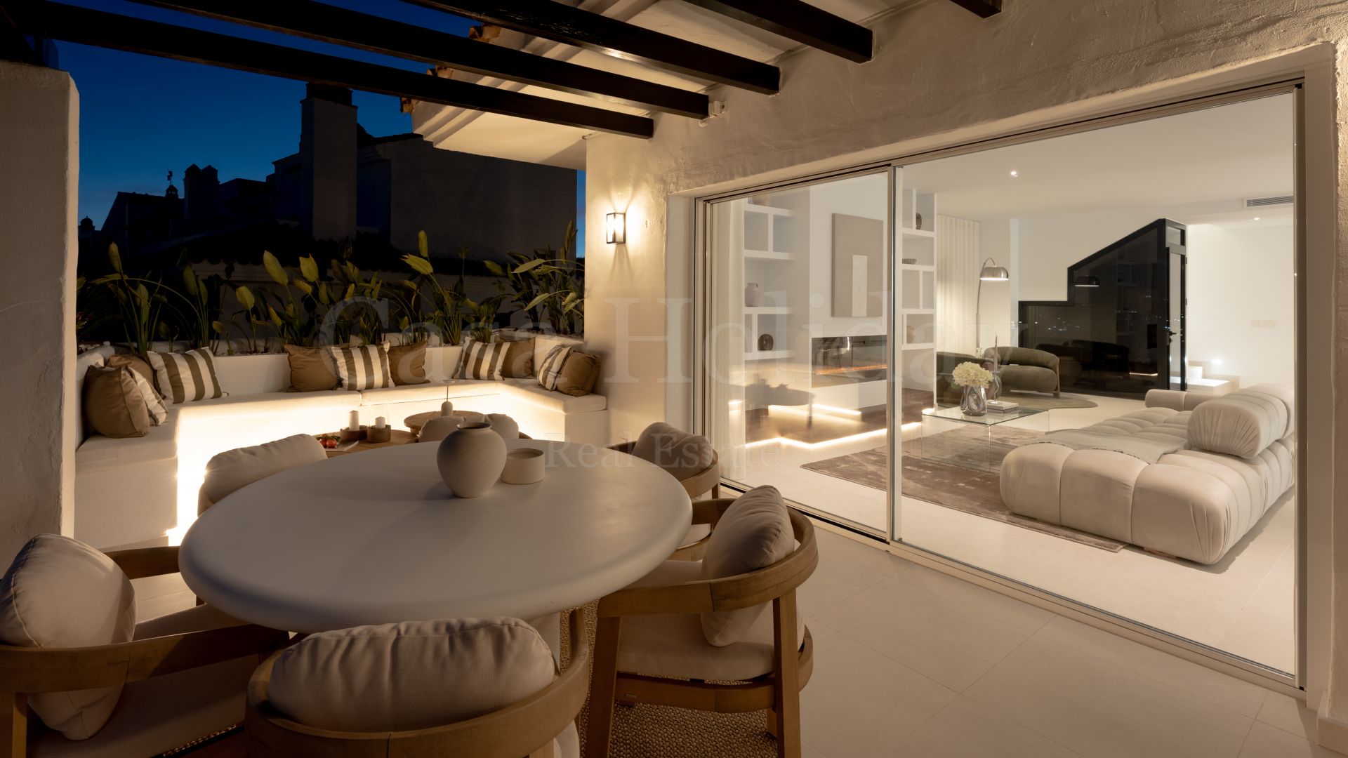 Atico Duplex en Los Naranjos Golf, Marbella