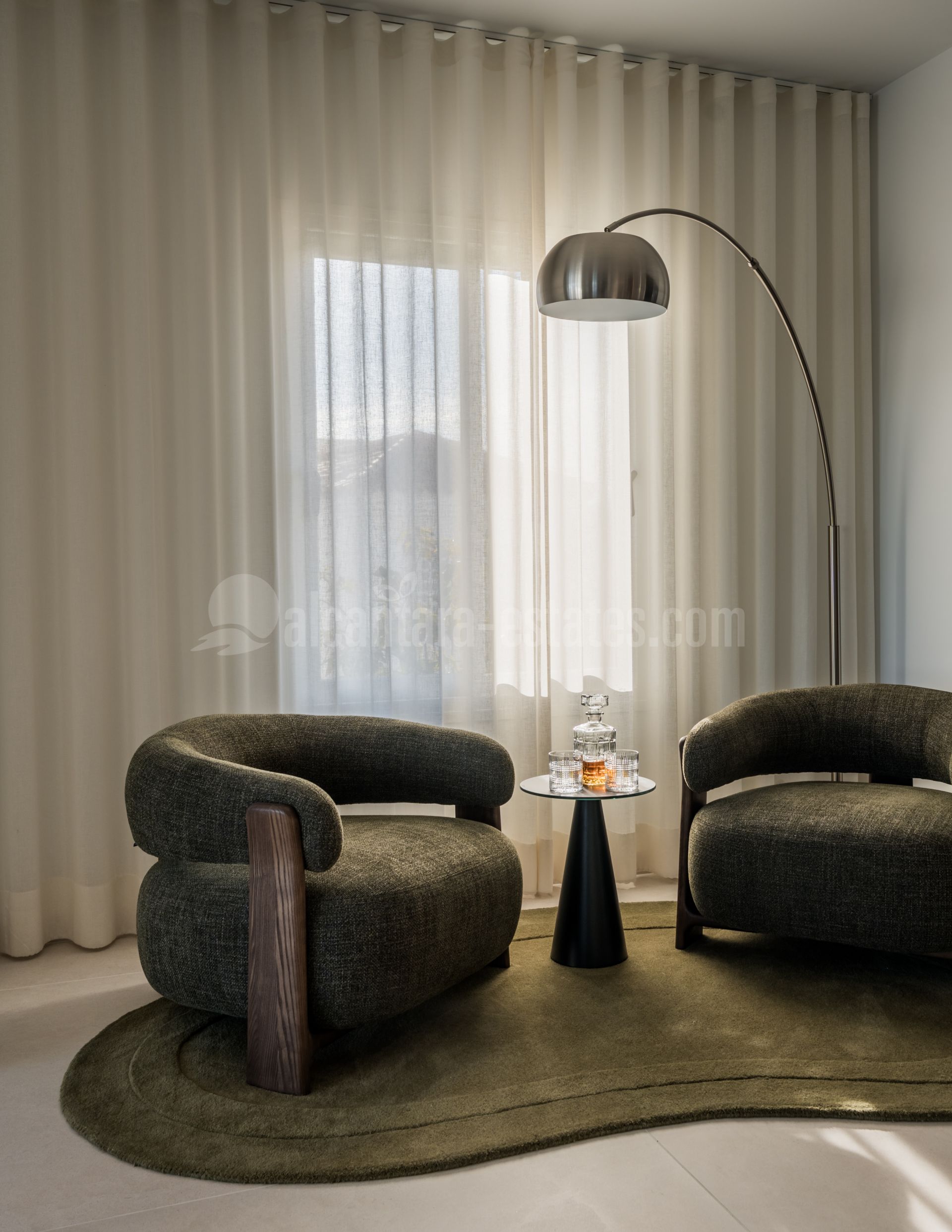 Duplex Penthouse in Los Naranjos Golf, Marbella