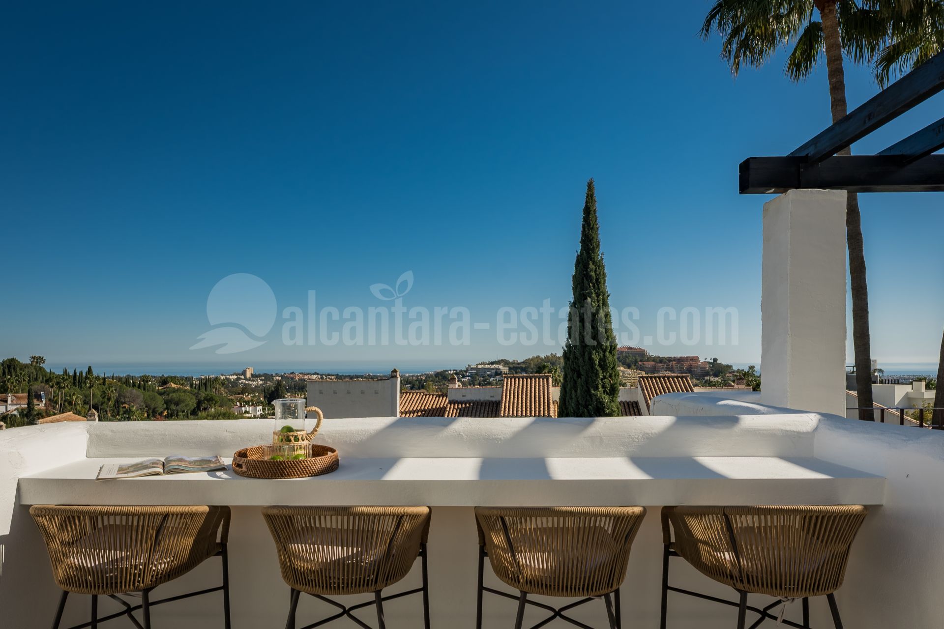 Duplex Penthouse in Los Naranjos Golf, Marbella