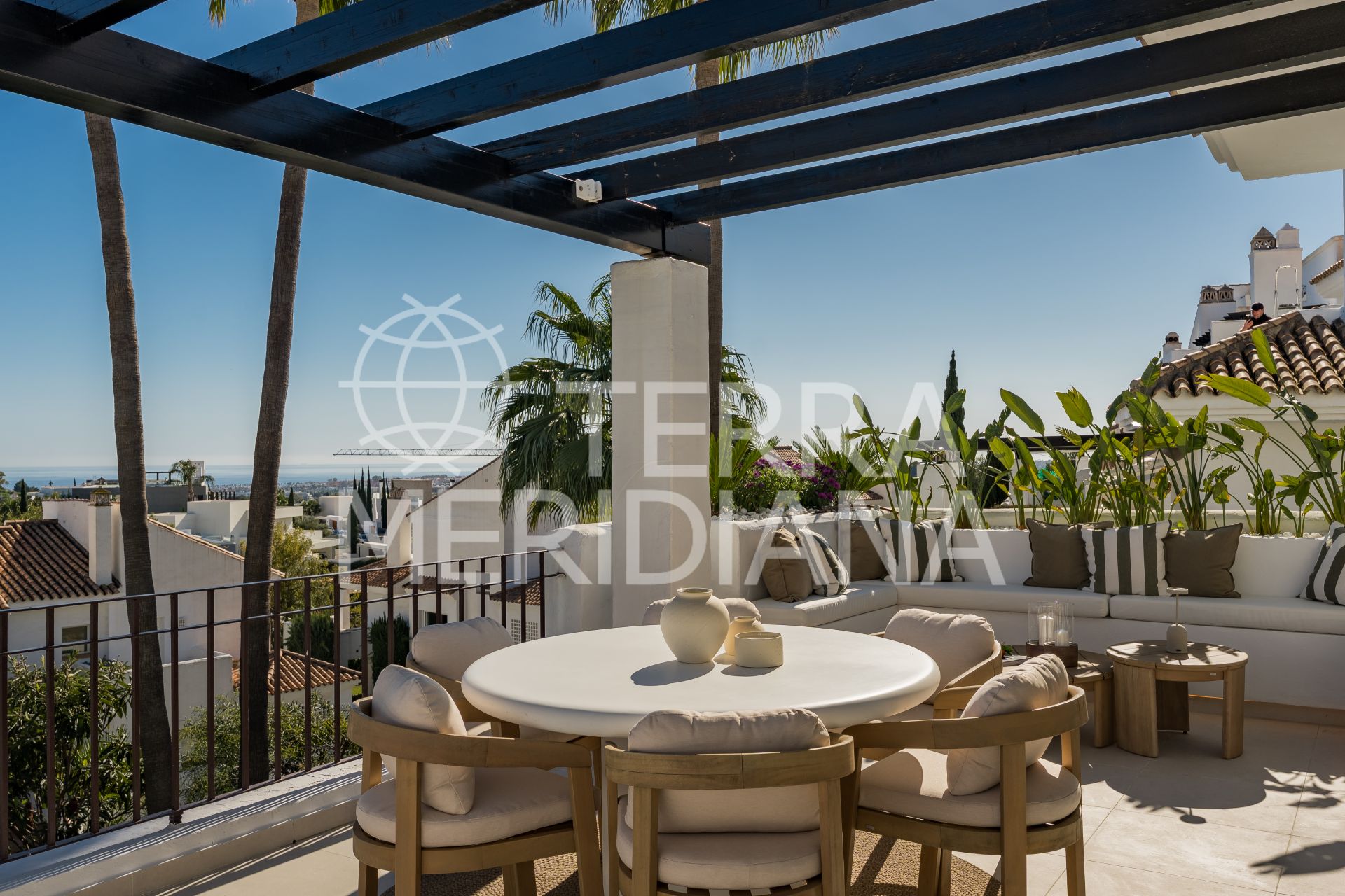 Duplex Penthouse in Los Naranjos Golf, Marbella