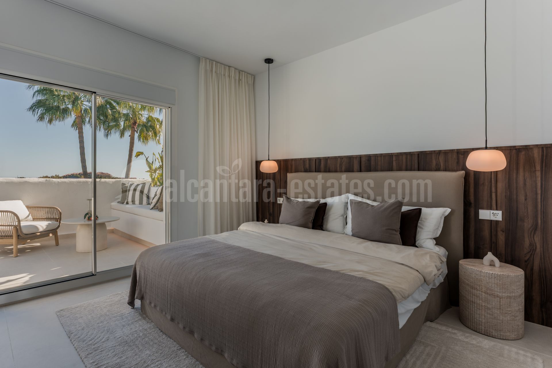 Duplex Penthouse in Los Naranjos Golf, Marbella