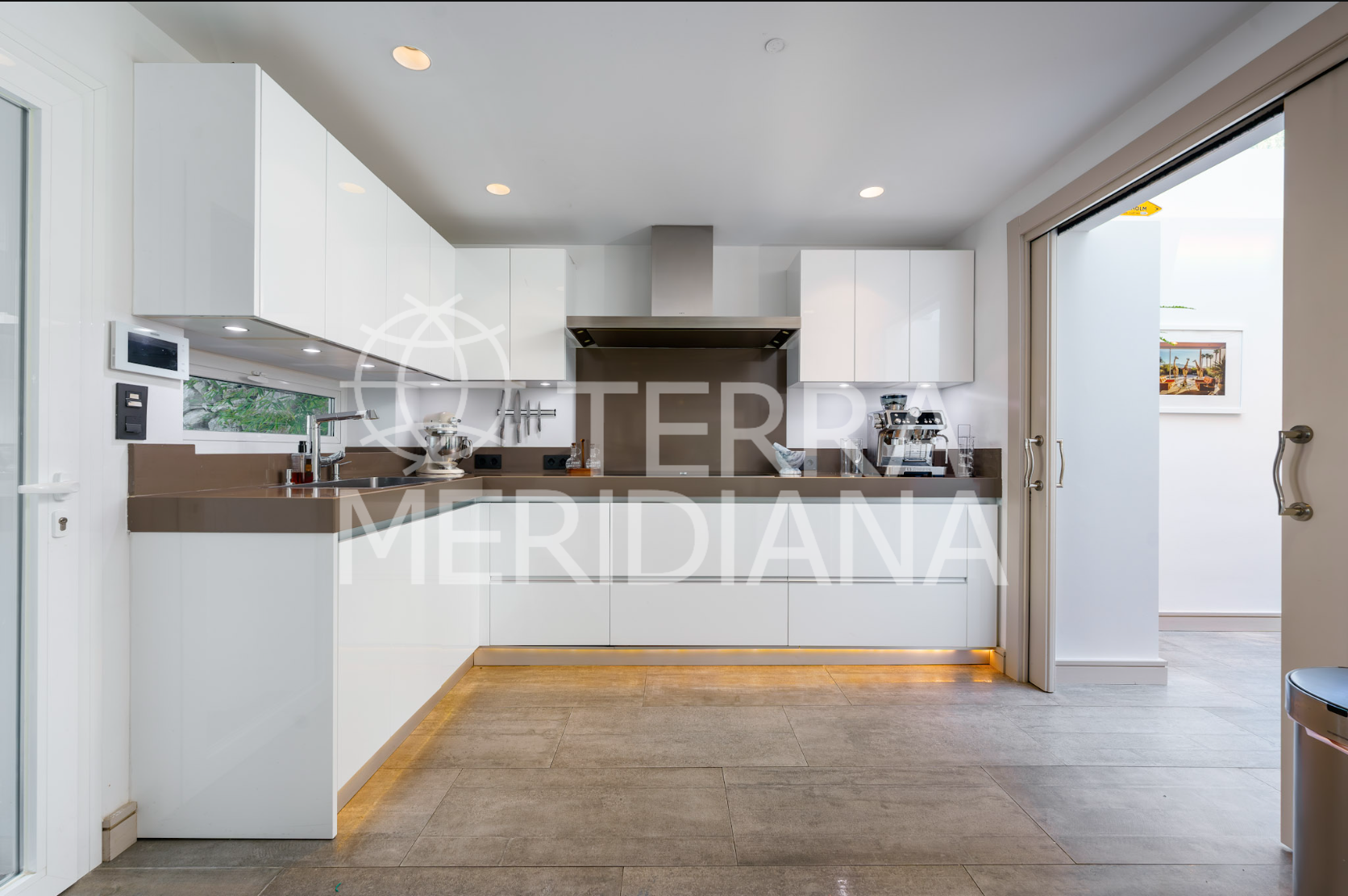 Villa in Nueva Andalucia, Marbella