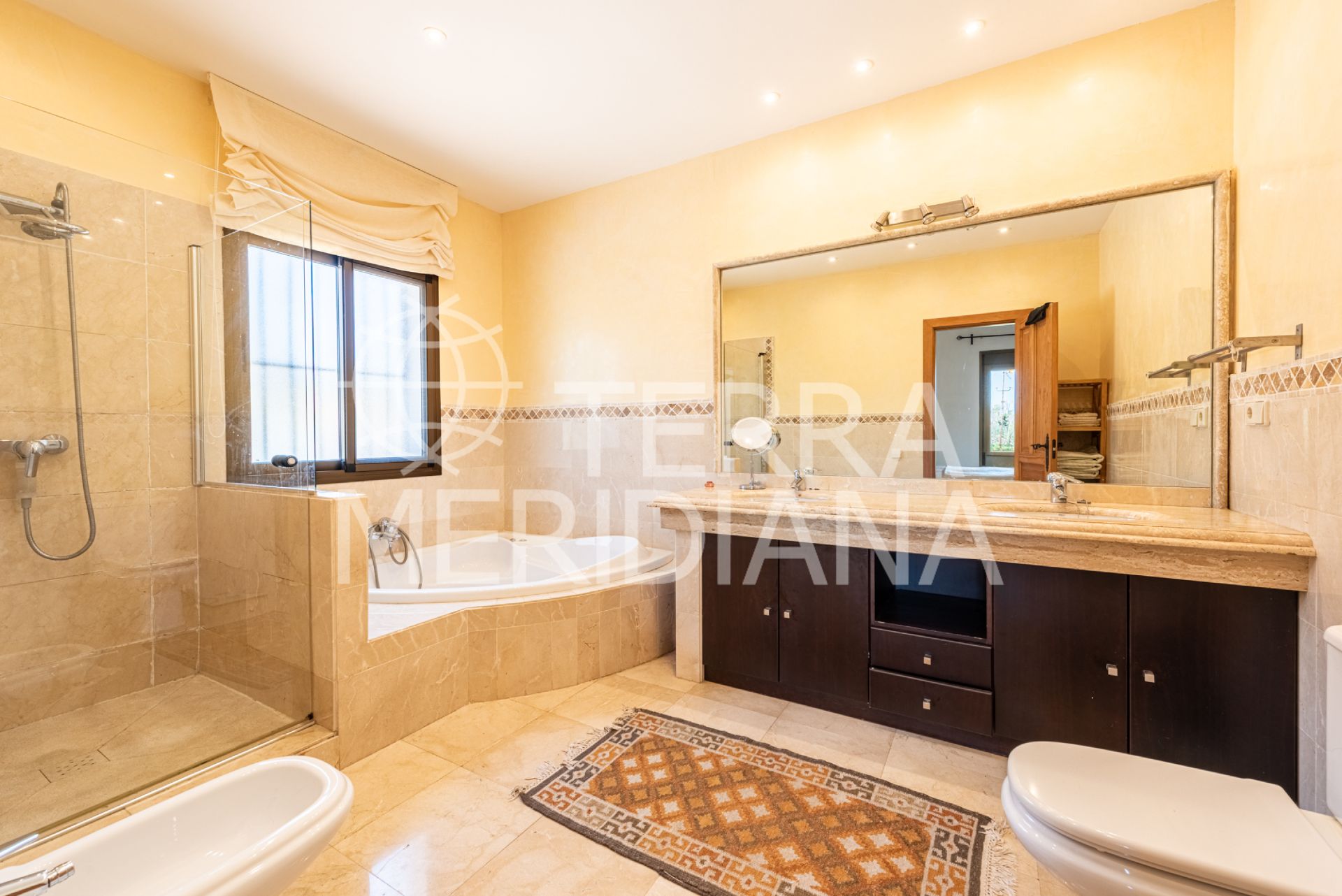 Villa in Marbella East, Marbella