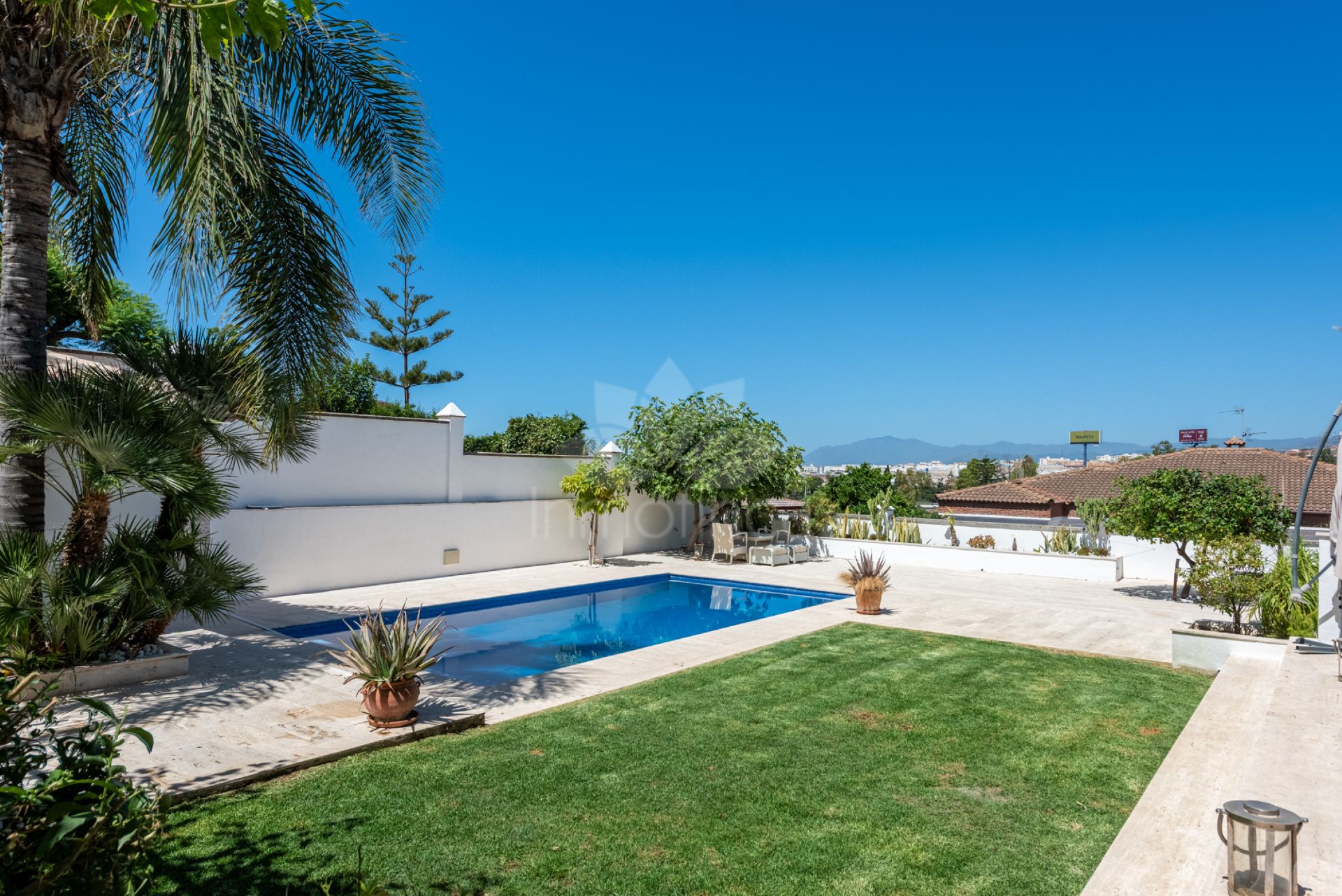 Villa in Marbella East, Marbella