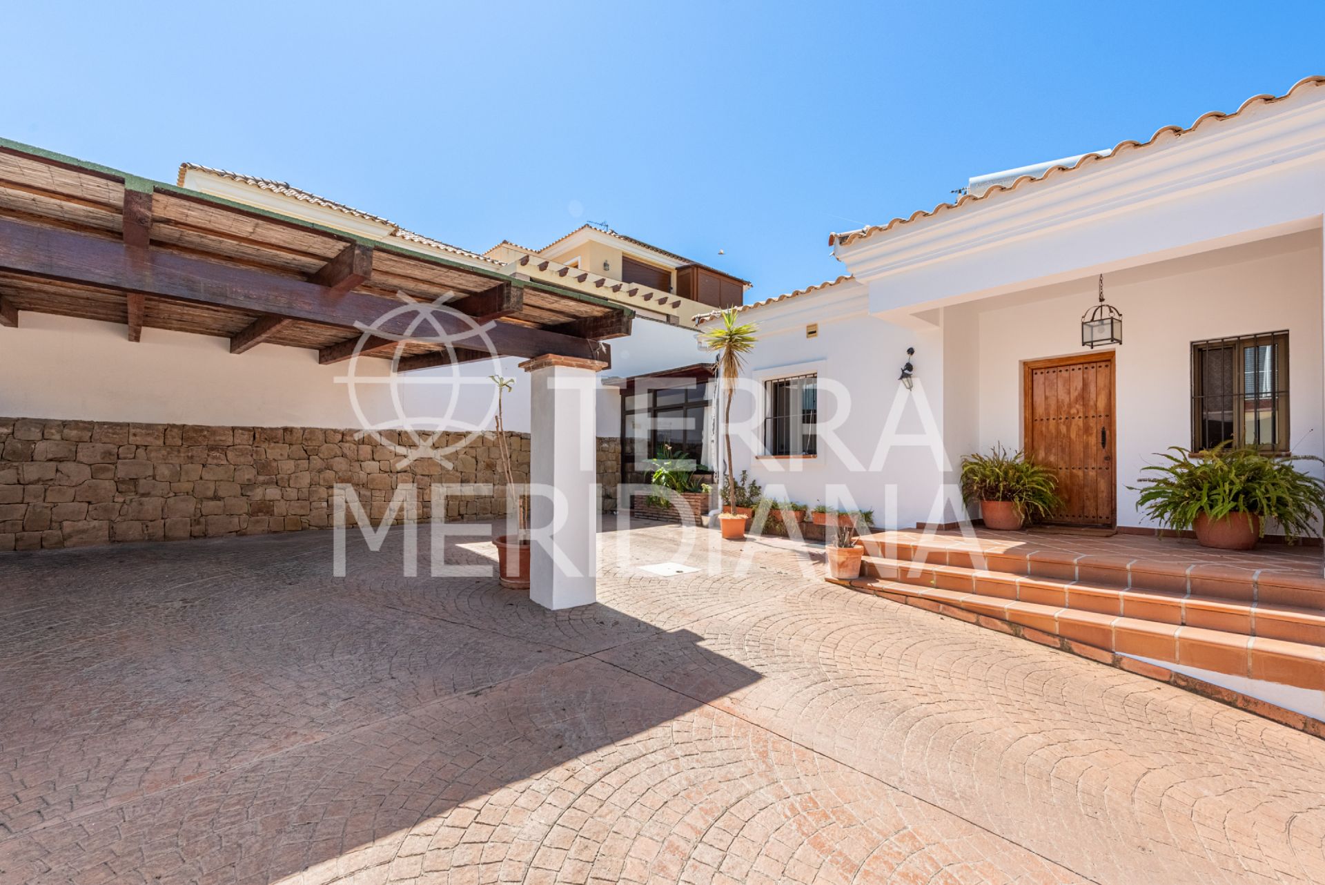 Villa in Marbella East, Marbella