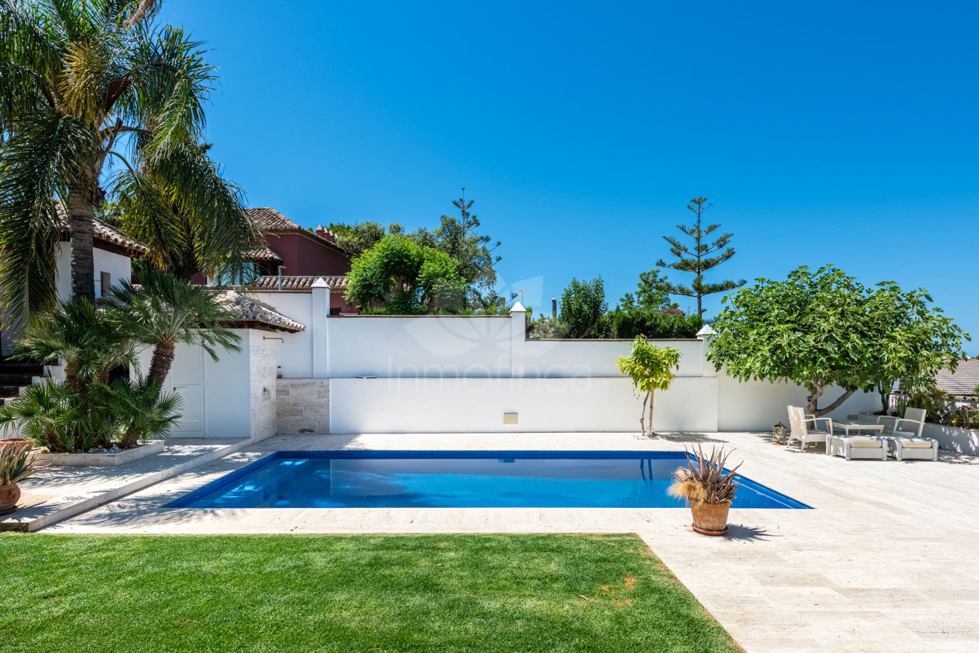 Villa in Marbella East, Marbella