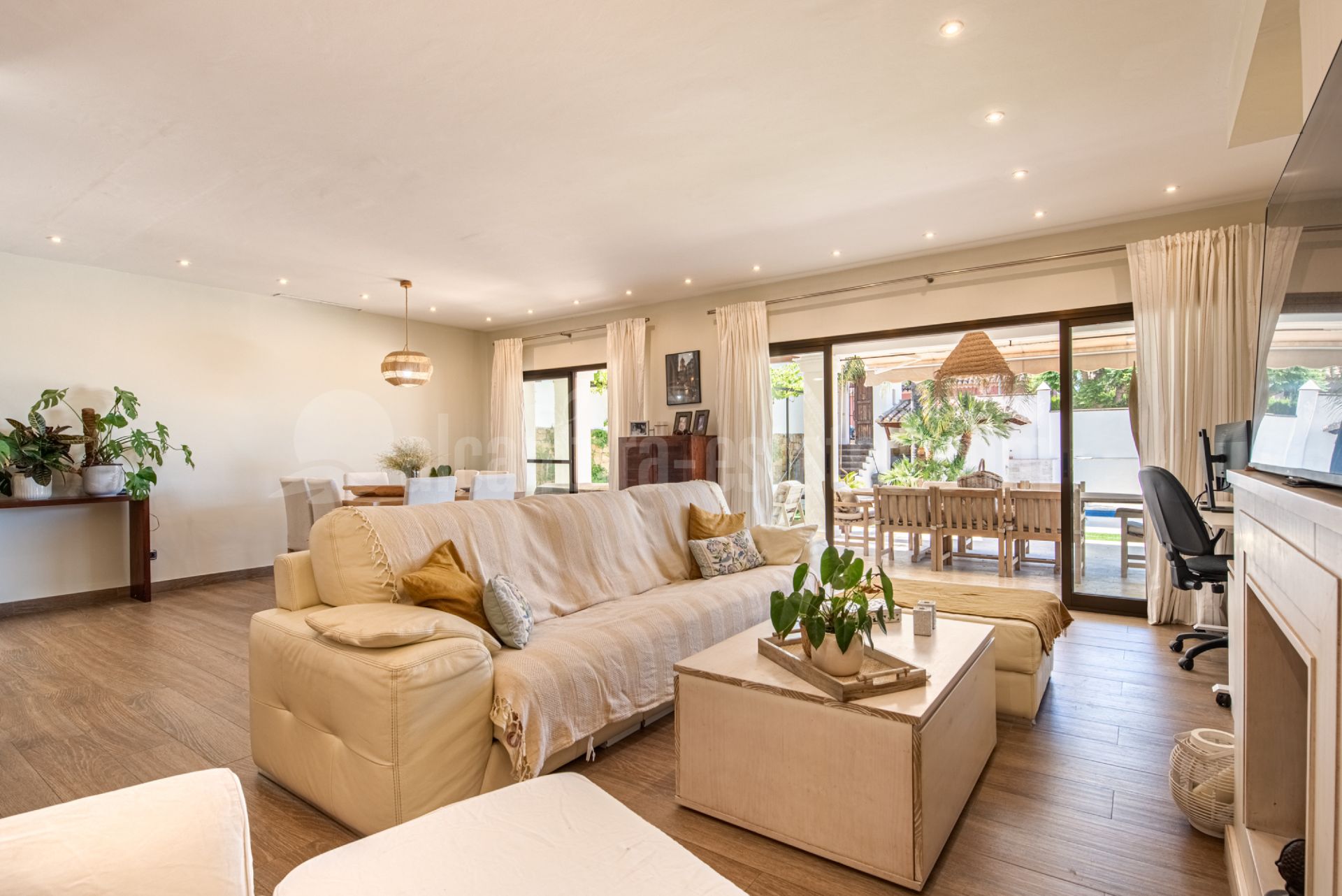 Villa in Marbella East, Marbella