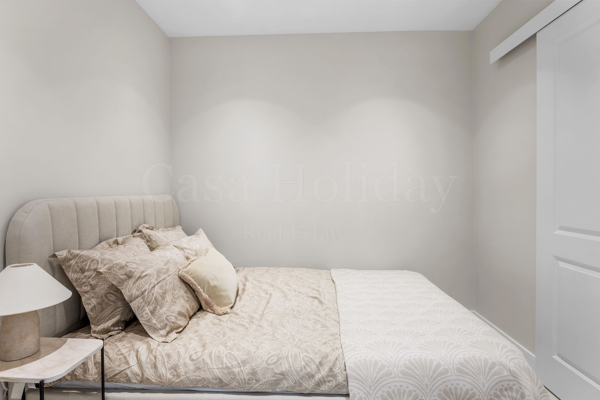 Apartamento en Puerto del Almendro, Benahavis